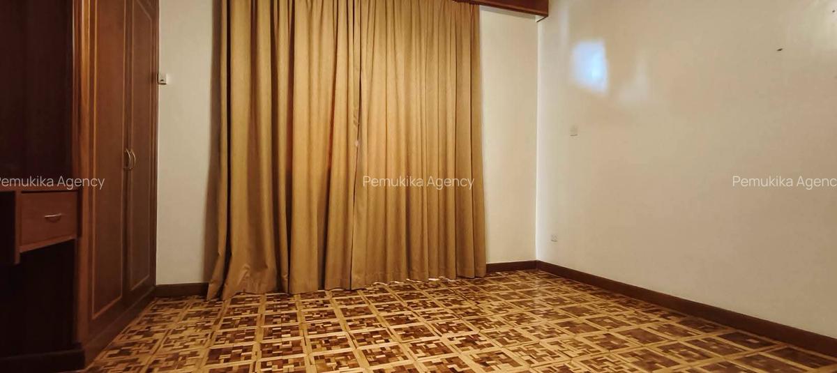 5 Bed Townhouse with En Suite in Runda - 14