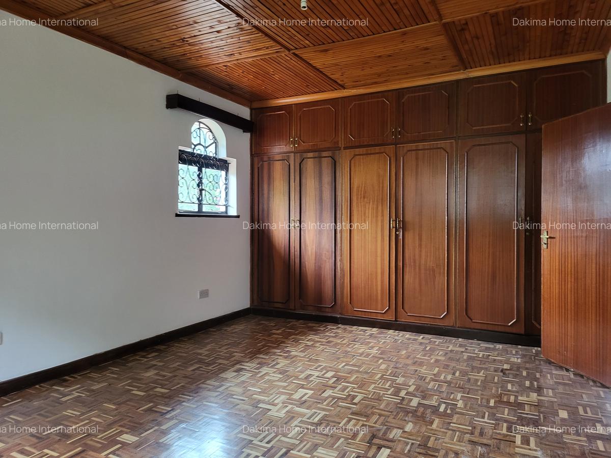 5 Bed Townhouse with En Suite in Nyari - 12