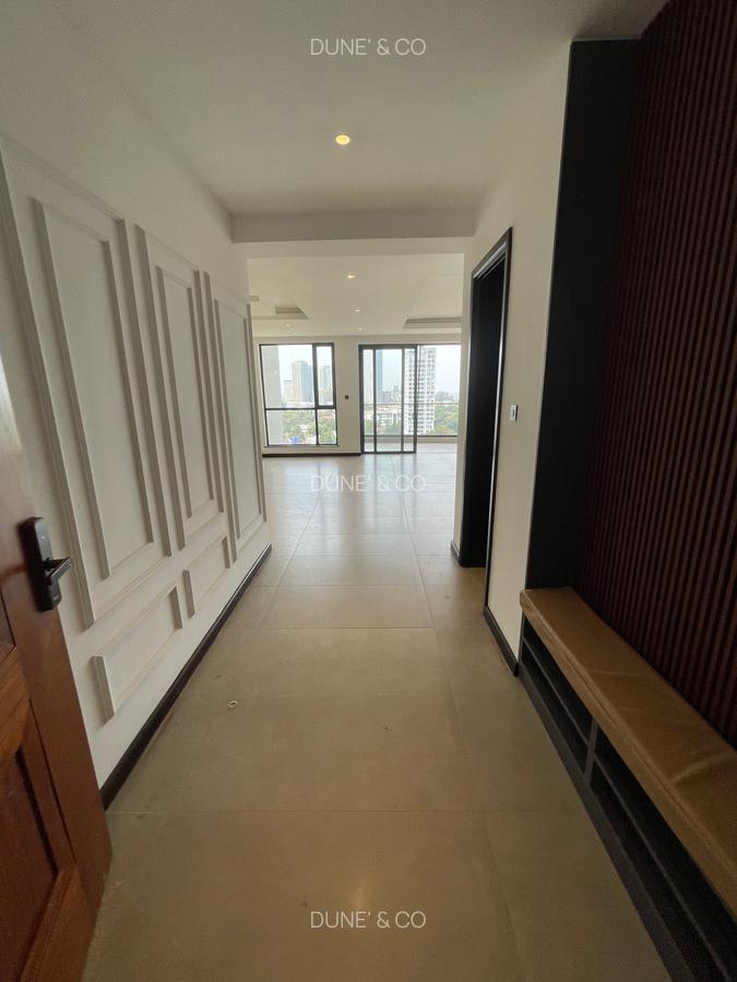 4 Bed Apartment with En Suite in Riverside - 3