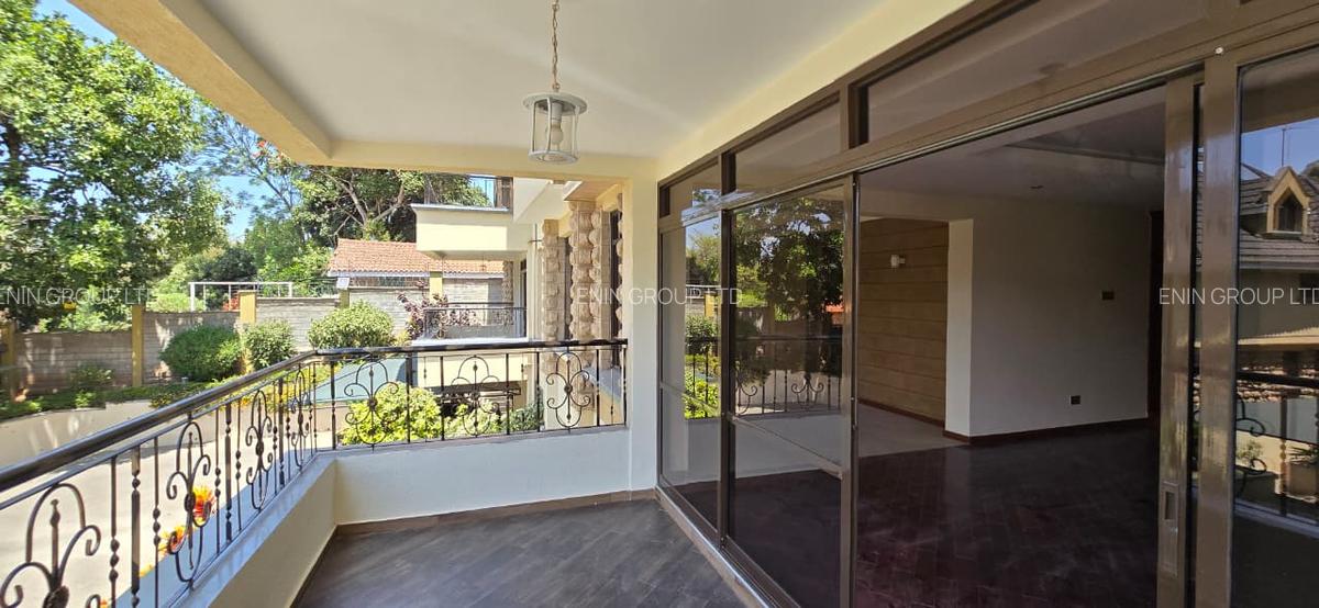 5 Bed Townhouse with En Suite at Convent Drive - 3