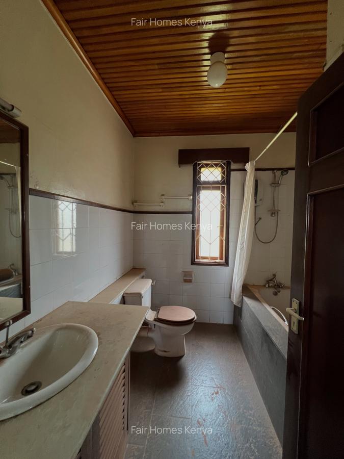 4 Bed Townhouse with En Suite at Convent Drive - 9