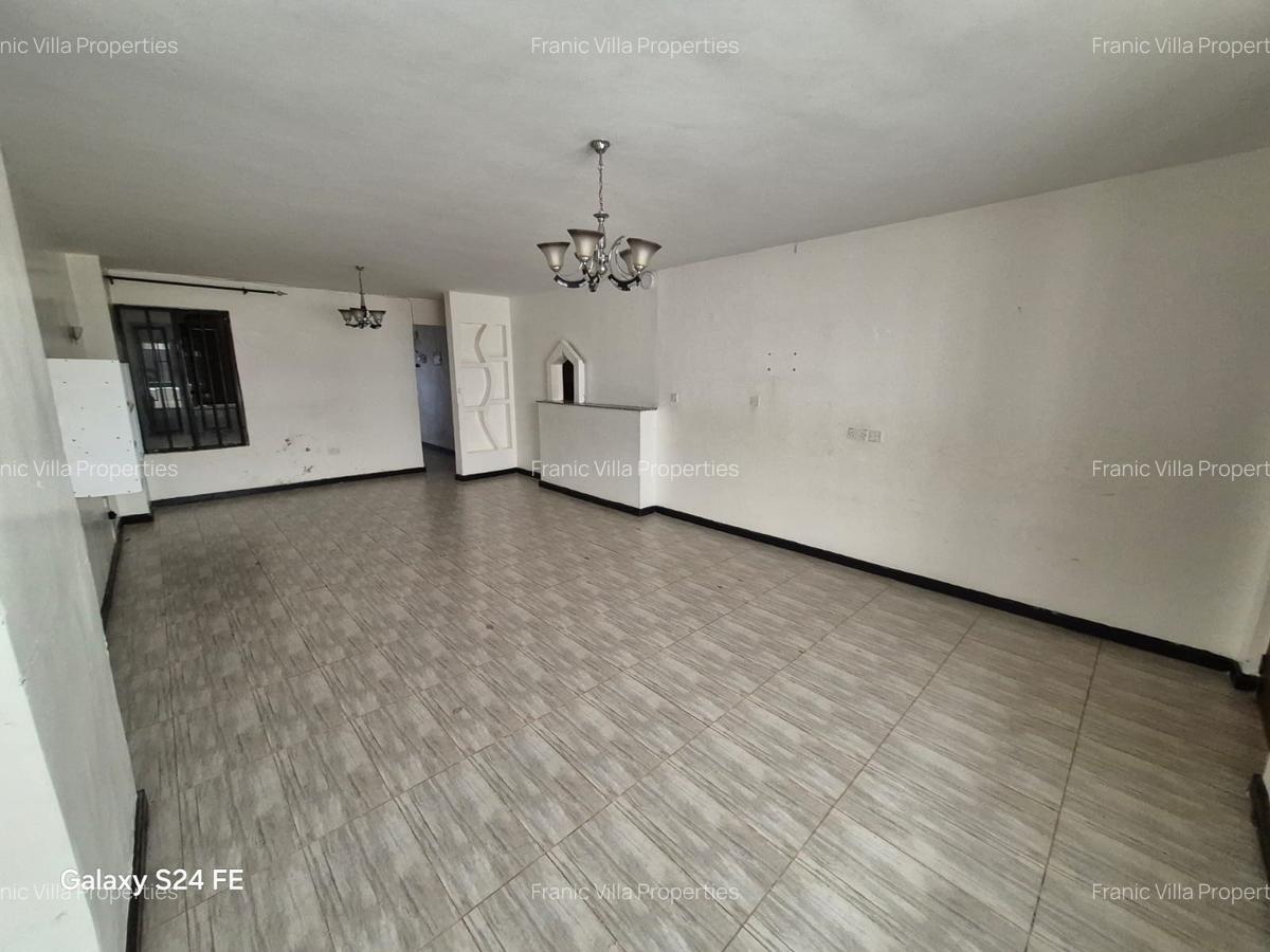 4 Bed Apartment with En Suite at Parklands - 2