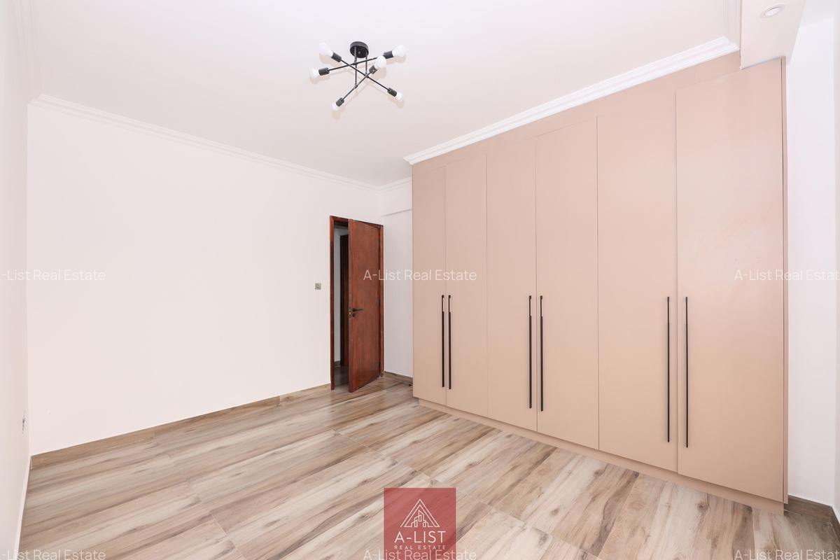 2 Bed Apartment with En Suite at Brookside Drive - 9