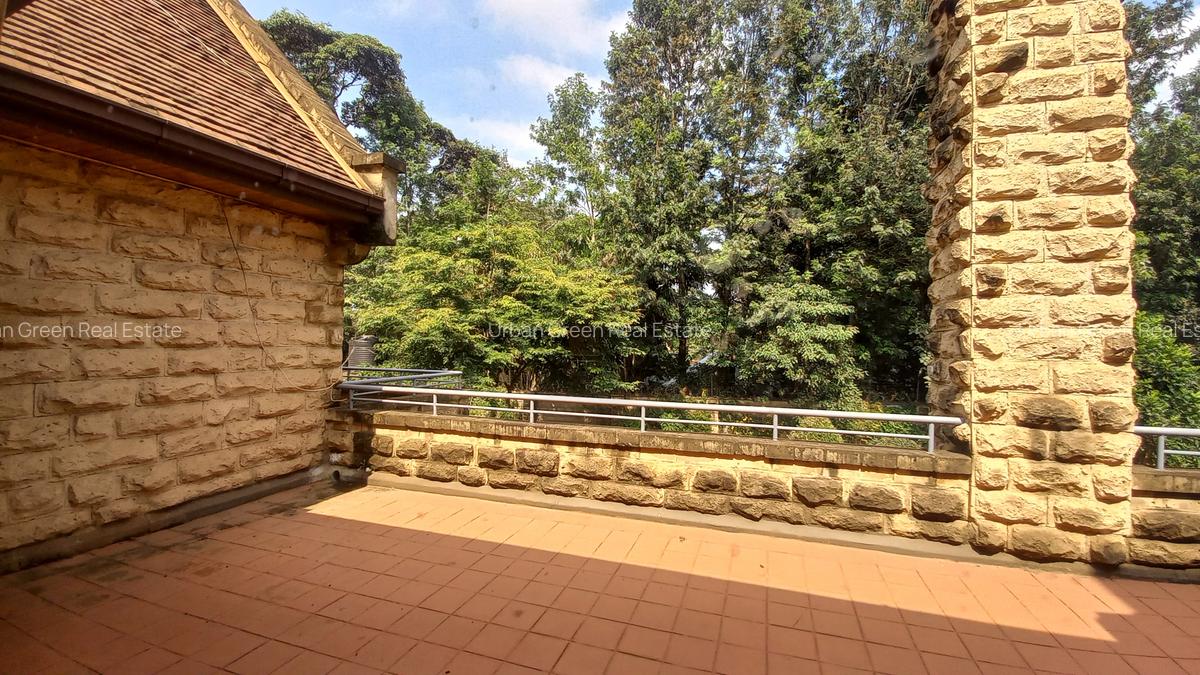 5 Bed Villa with En Suite at Windy Ridge - 17