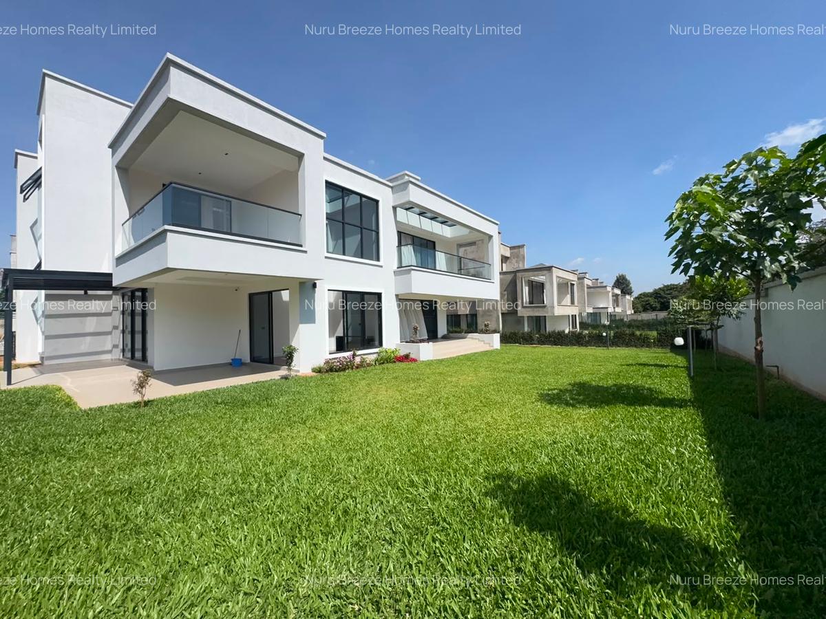 5 Bed Villa with En Suite in Runda - 11