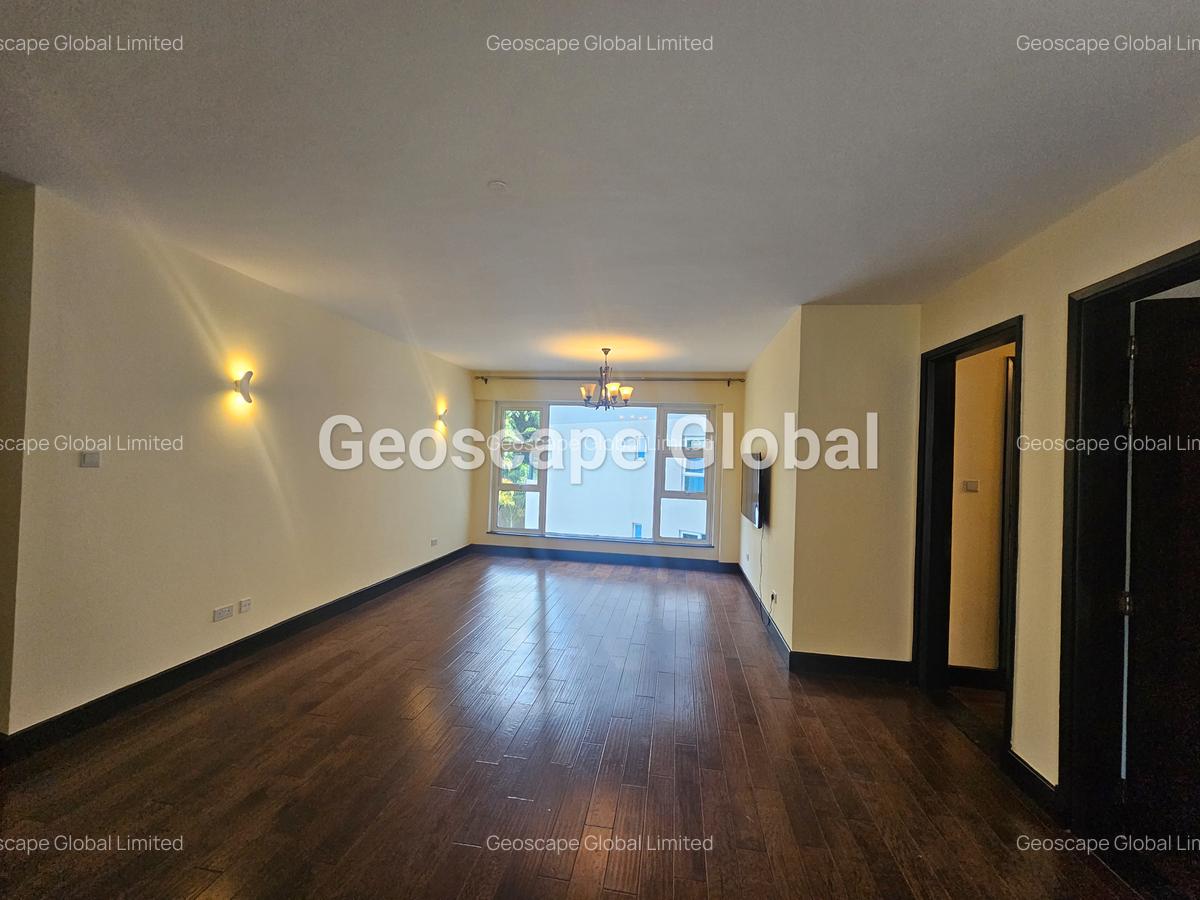 5 Bed Apartment with En Suite in General Mathenge - 3