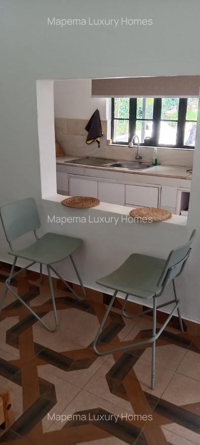 1 Bed House with En Suite at Tree Lane - 9