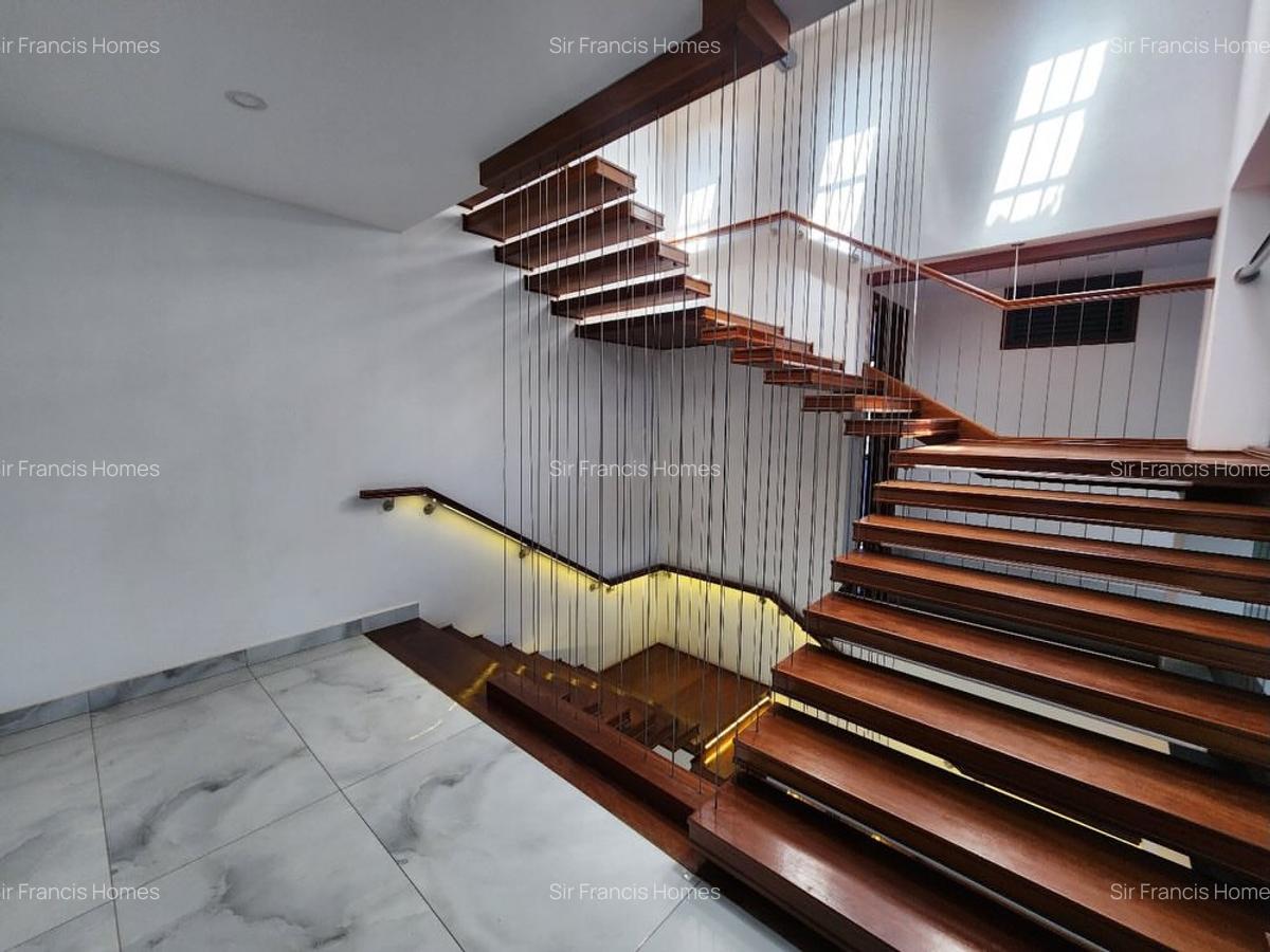 5 Bed Villa with En Suite in Nyali Area - 10