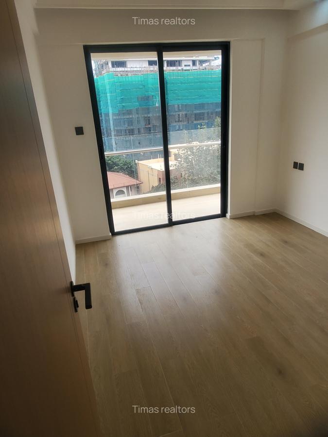 1 Bed Apartment with En Suite at Westlands - 3