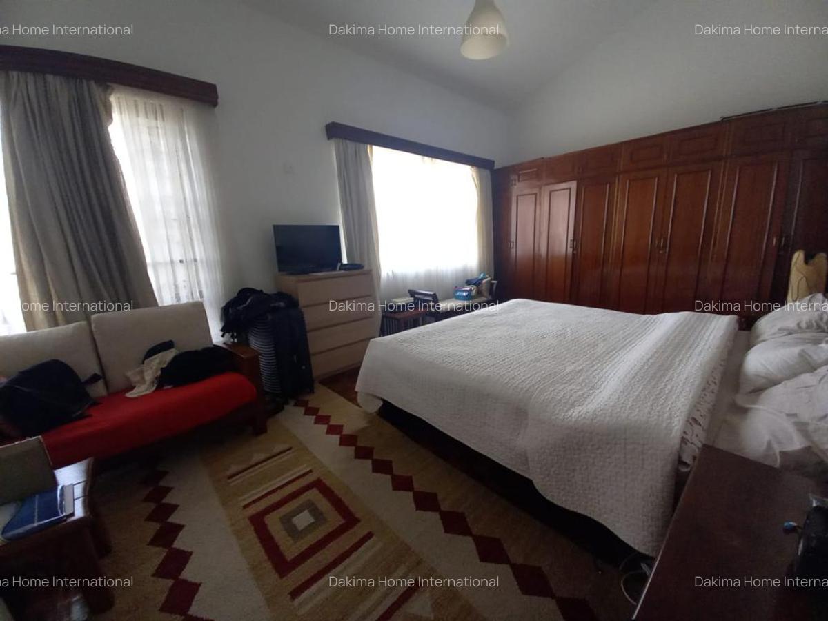 4 Bed Townhouse with En Suite in Spring Valley - 14