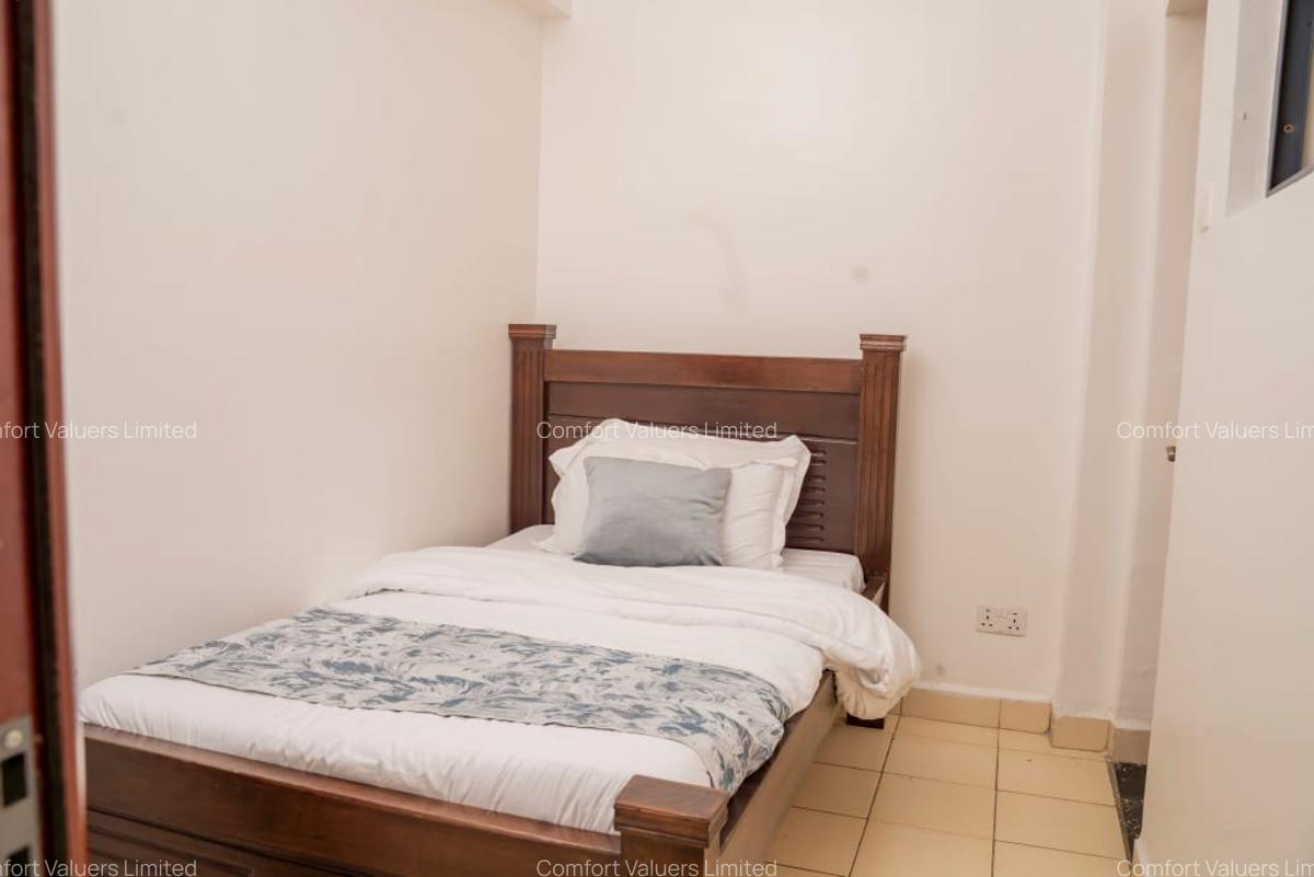 Serviced 3 Bed Apartment with En Suite at Kilimani - 9