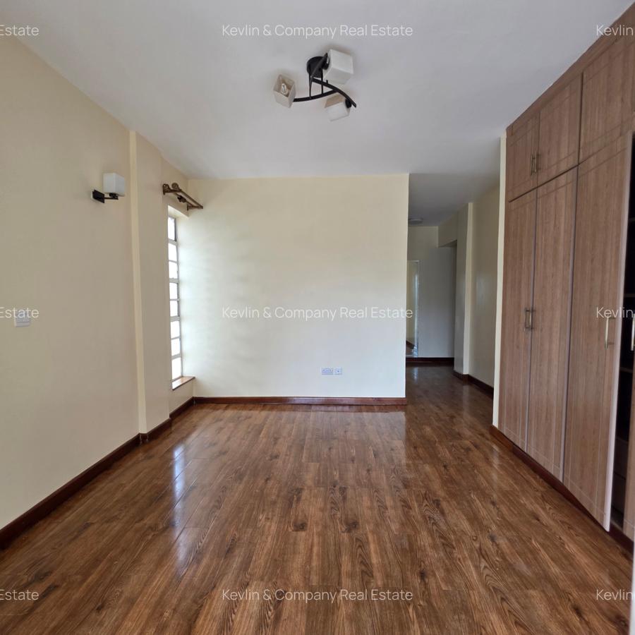 3 Bed Apartment with En Suite in Lavington - 11