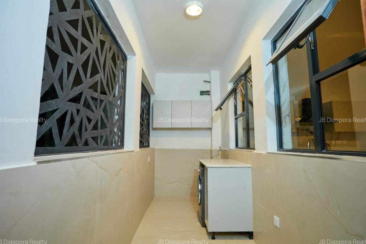 3 Bed Apartment with En Suite in Westlands Area - 8