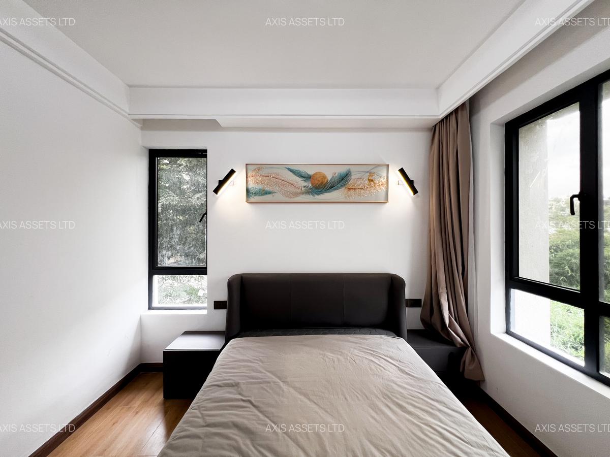 3 Bed Apartment with Swimming Pool at George Padmore - 8