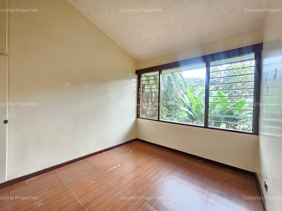 4 Bed Townhouse with Garden in Kilimani - 5