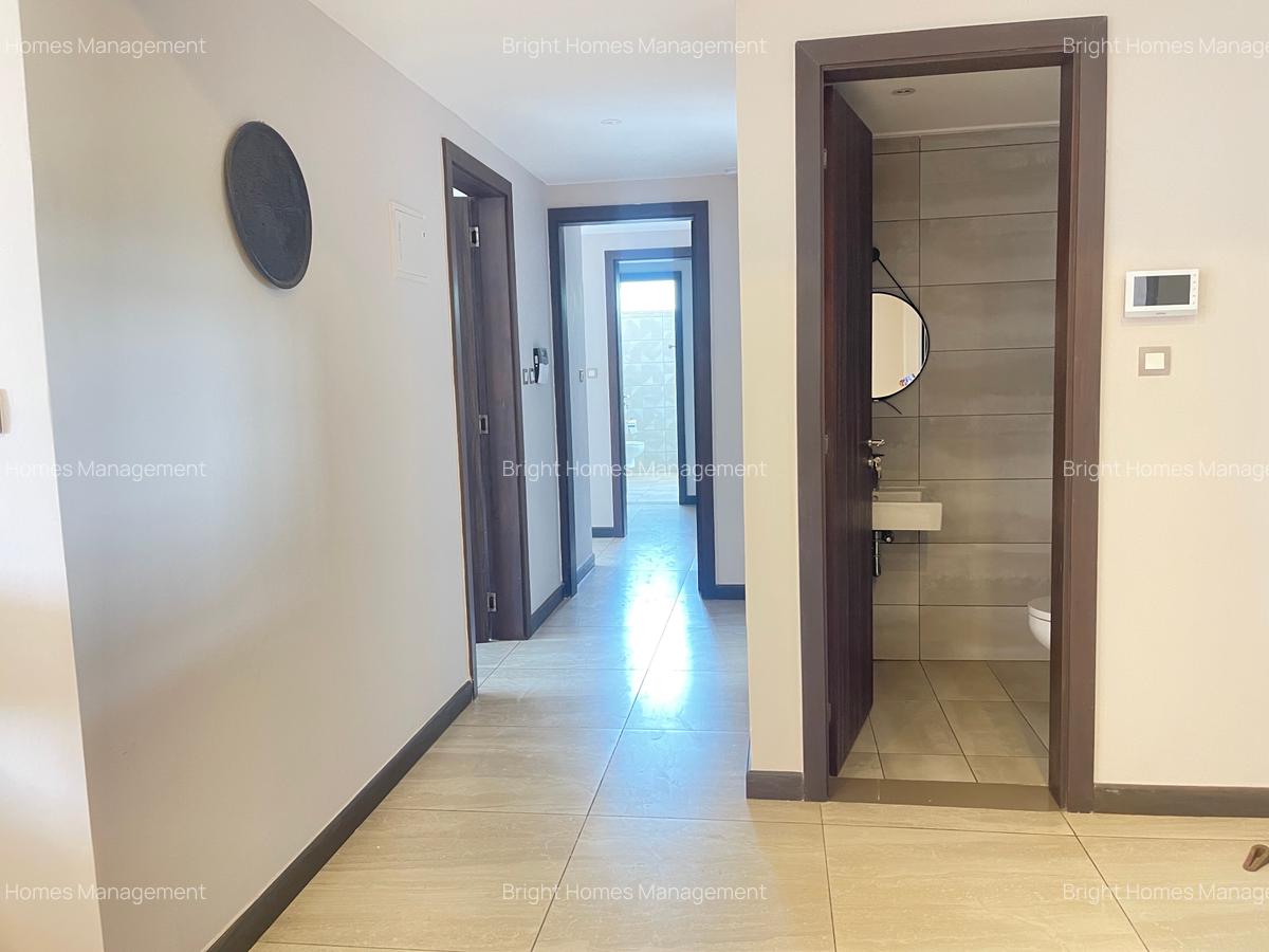 3 Bed Apartment with En Suite in Westlands Area - 17