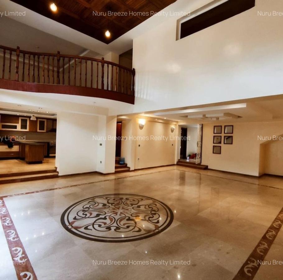 5 Bed Townhouse with En Suite in Lavington - 2