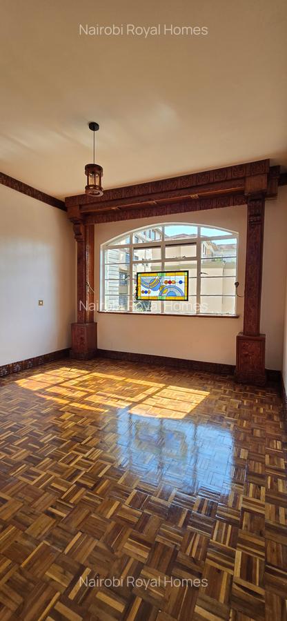 3 Bed Apartment with En Suite at Riverside Drive - 12