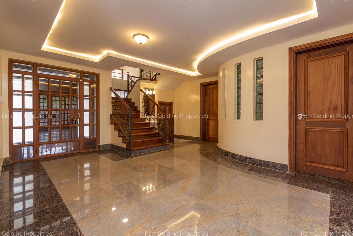 7 Bed House with En Suite in Karen - 7