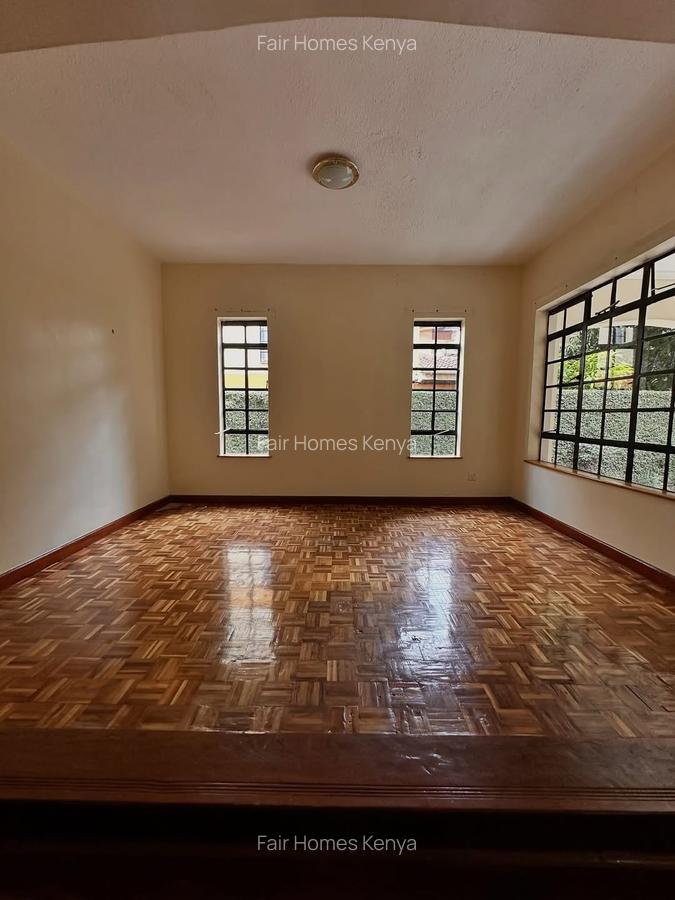 4 Bed Townhouse with En Suite at Amboseli Road - 5