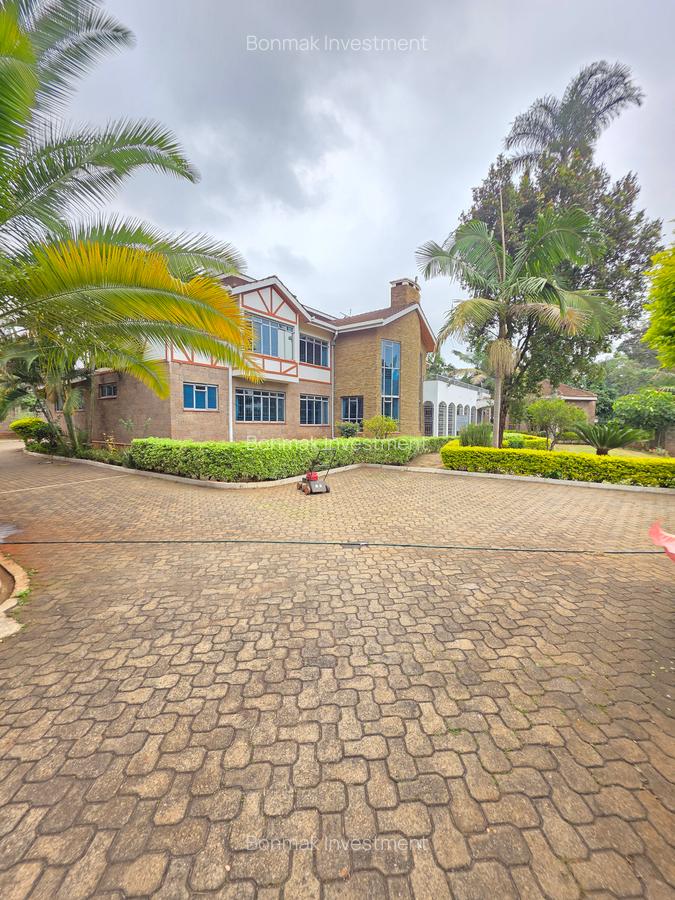 5 Bed House with En Suite at Old Runda. - 1