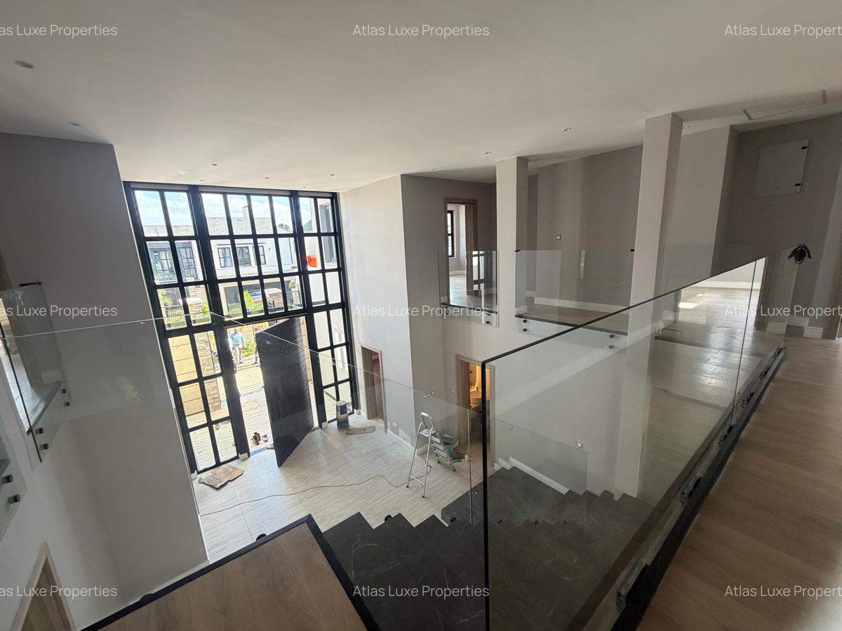 4 Bed Villa with En Suite in Runda - 11