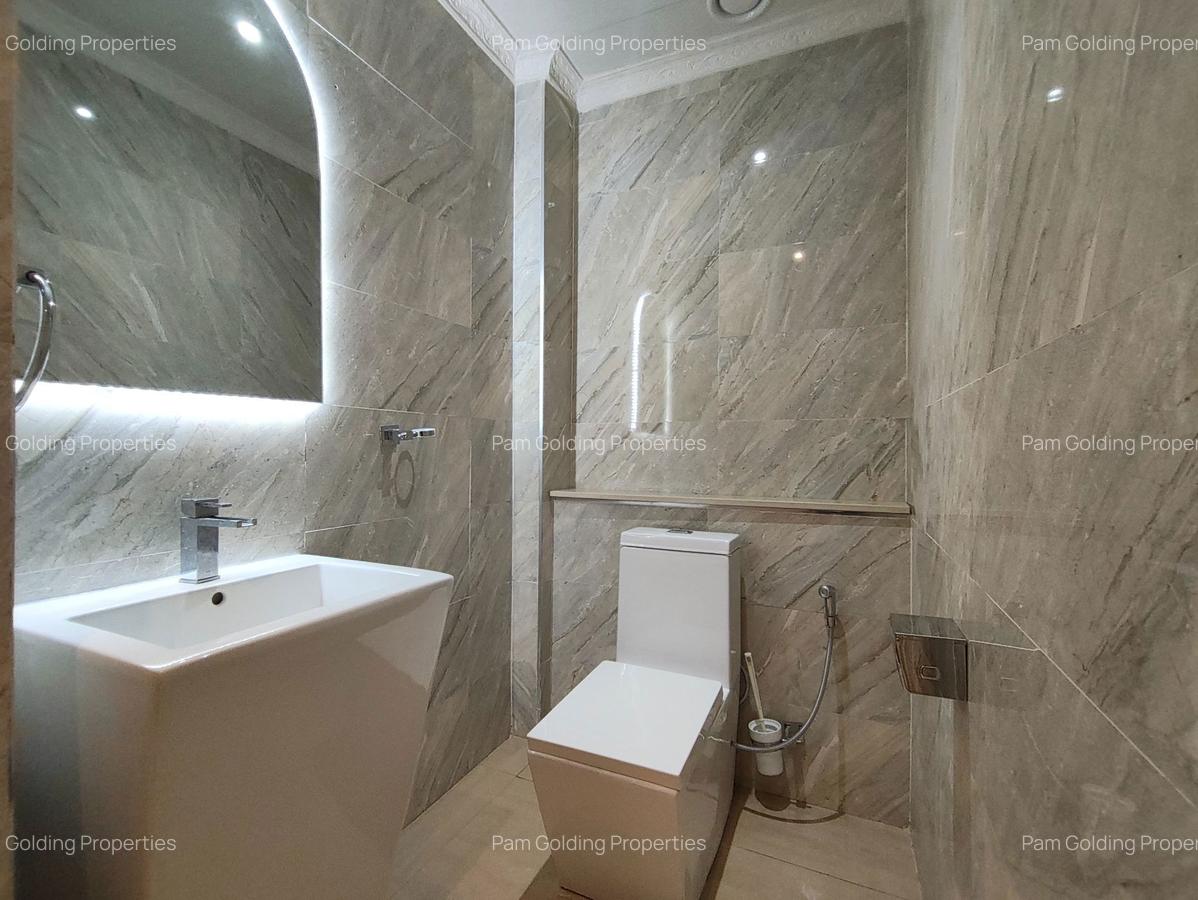 3 Bed Apartment with En Suite in Lavington - 15
