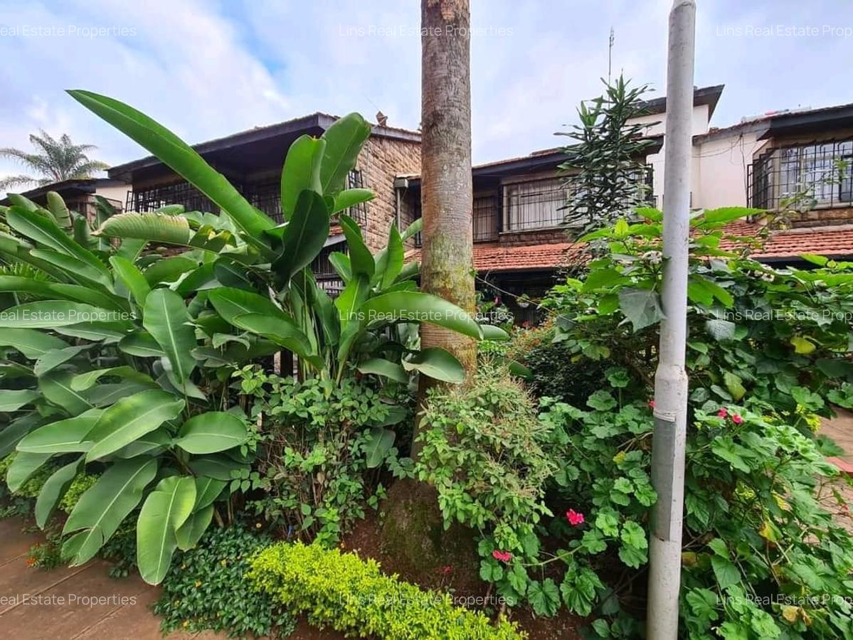 3 Bed Townhouse with En Suite in Westlands Area - 1