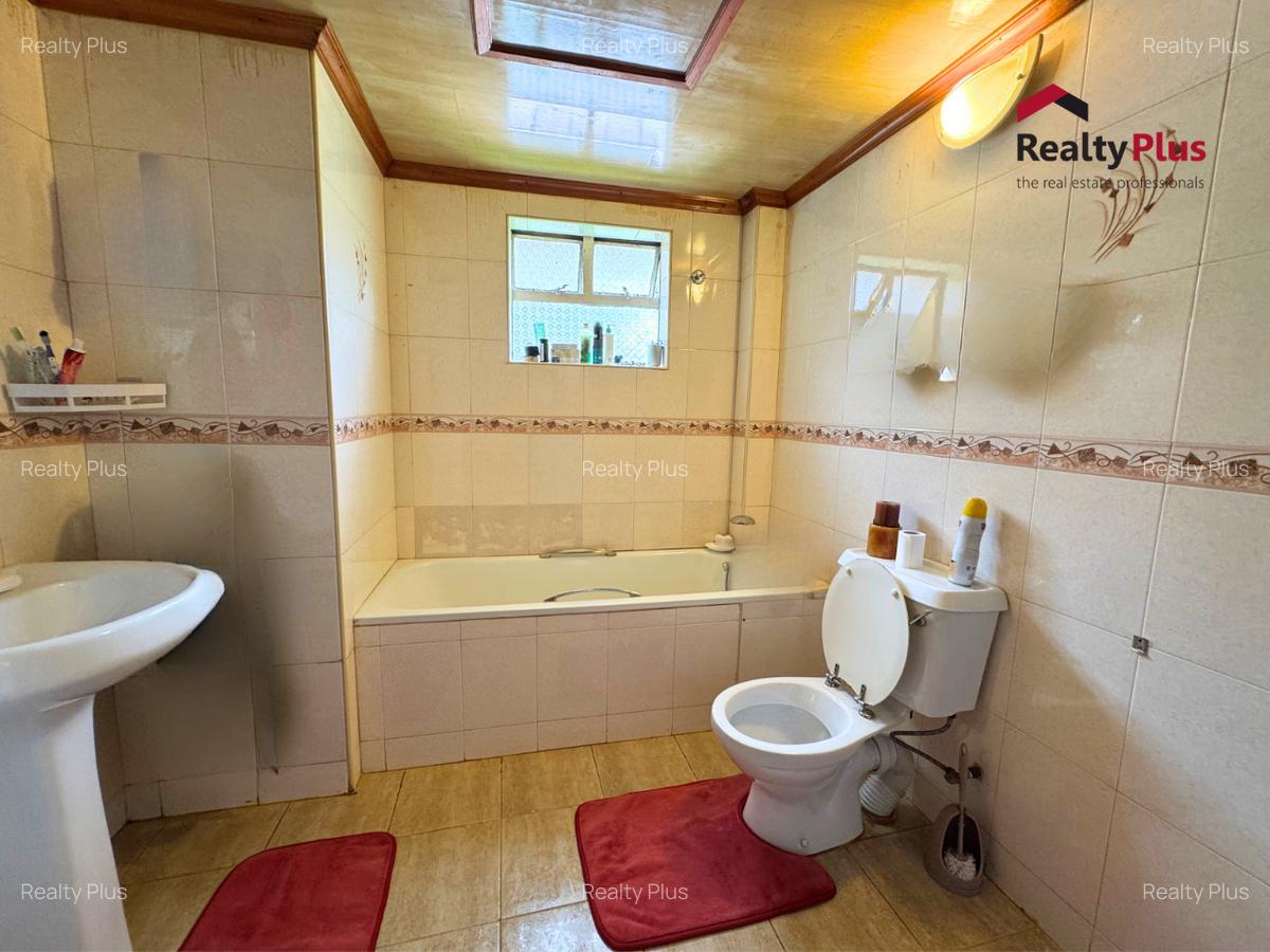 4 Bed Villa with En Suite at Loiyangalani Drive - 20