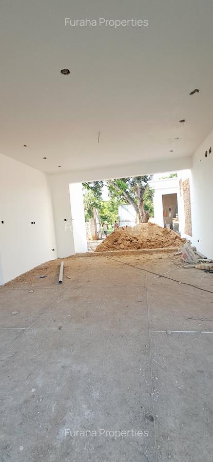 3 Bed Villa with En Suite at Diani Beach - 8