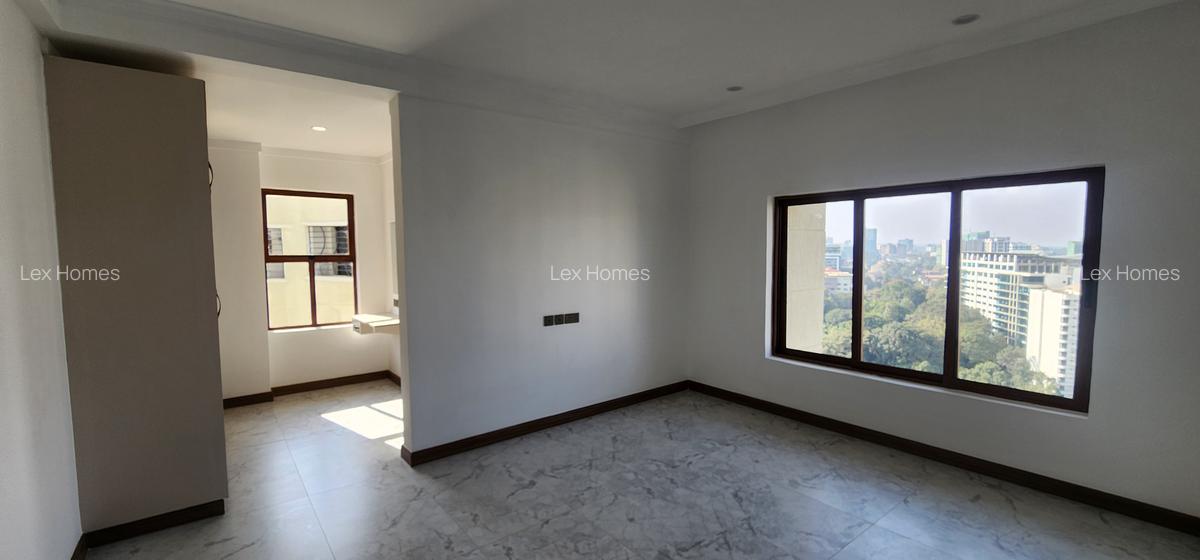 3 Bed Apartment with En Suite at Mandela Road - 6