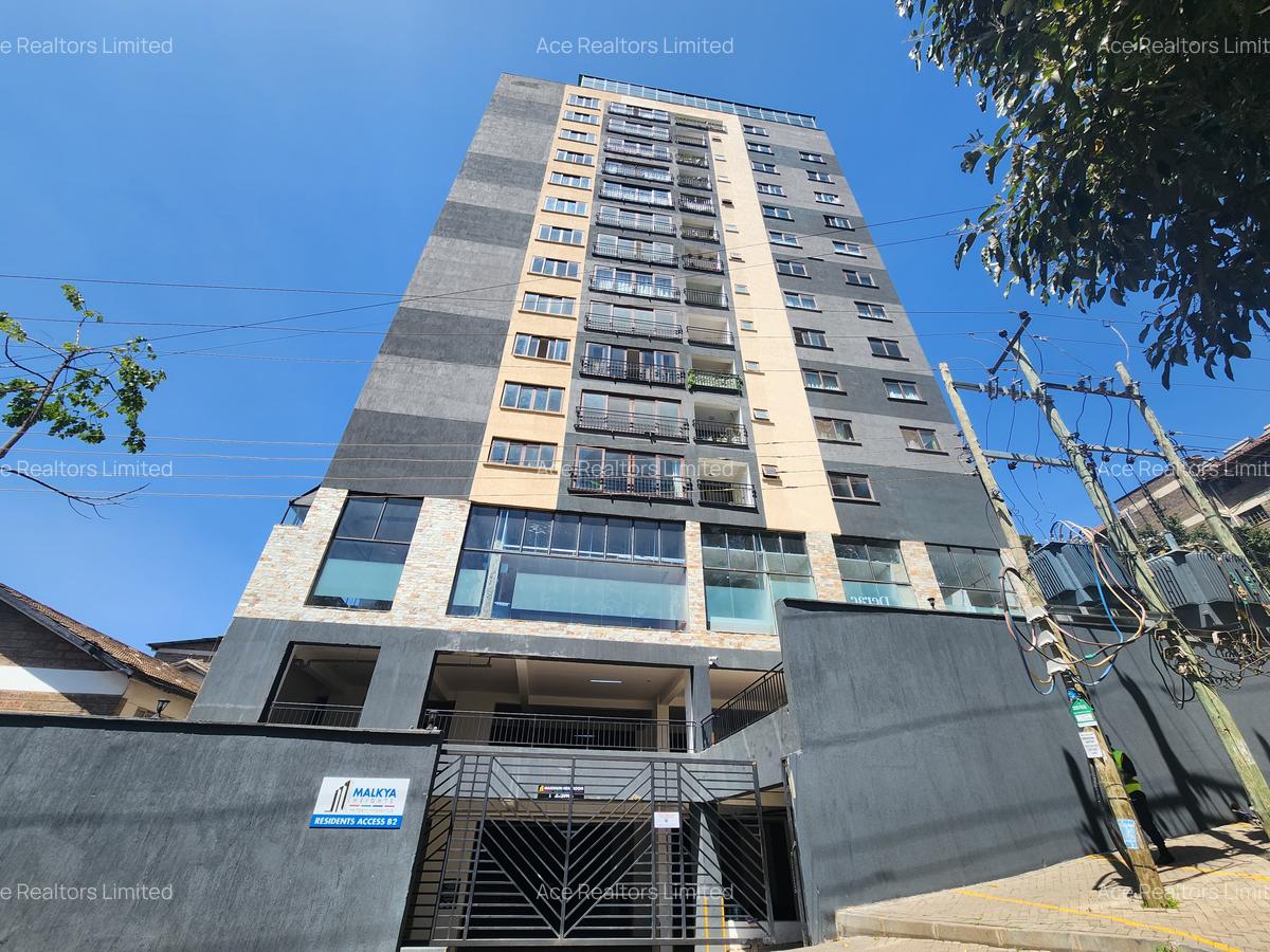 3 Bed Apartment with En Suite at Lantana Road - 1