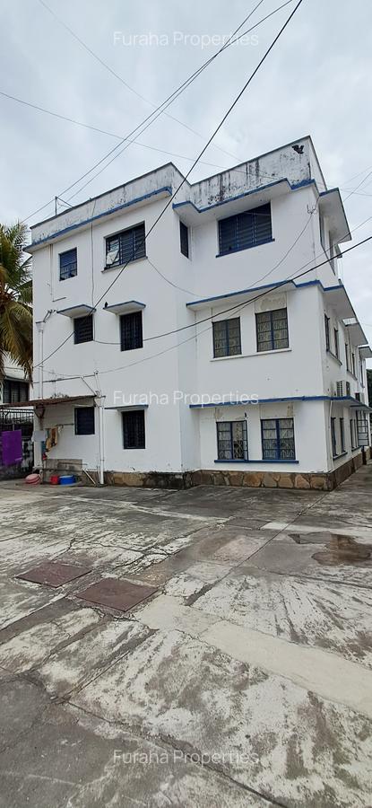3 Bed Apartment with En Suite at Mombasa Cbd - 4
