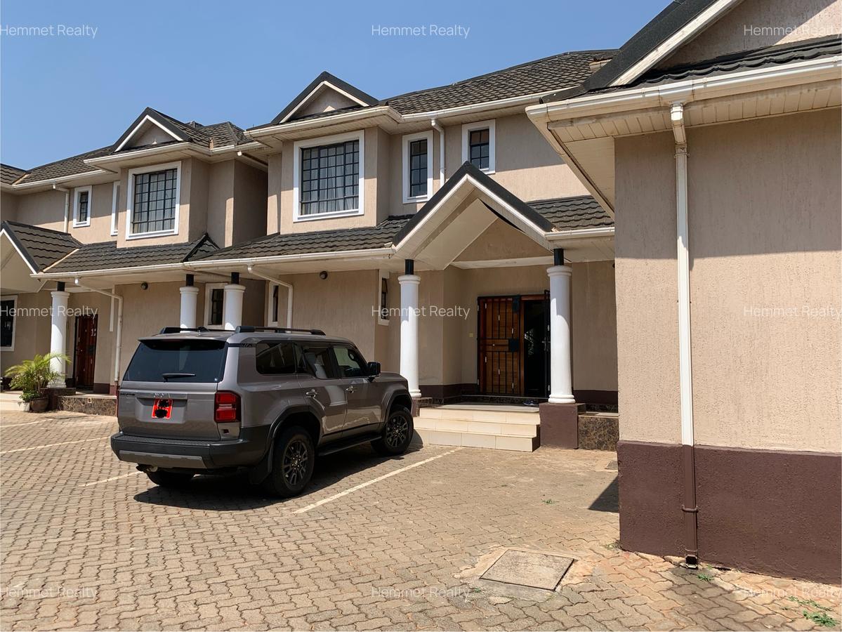 4 Bed Townhouse with En Suite in Kitisuru - 2
