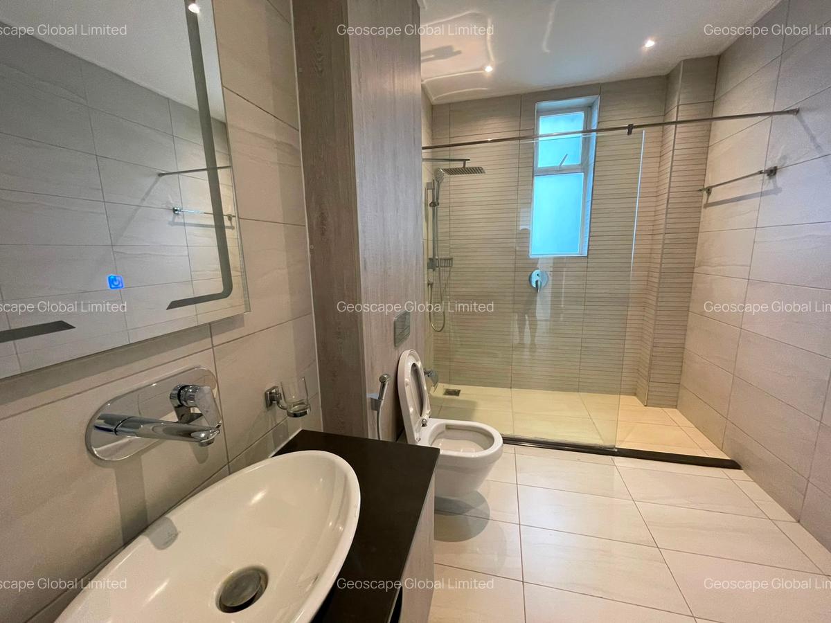 2 Bed Apartment with En Suite in Westlands Area - 4