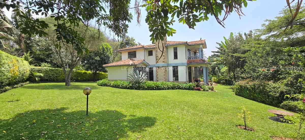 4 Bed Townhouse with En Suite in Rosslyn - 1