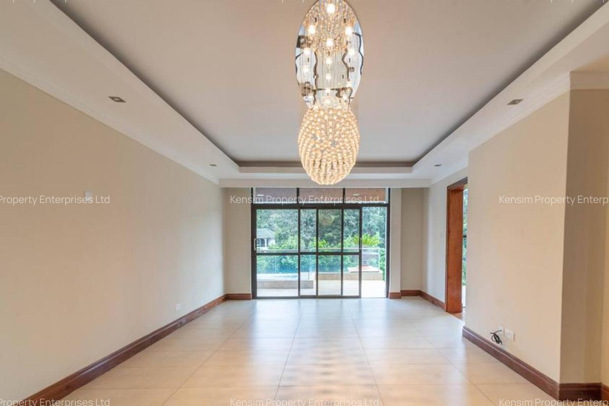 5 Bed Townhouse with En Suite in Karen - 10