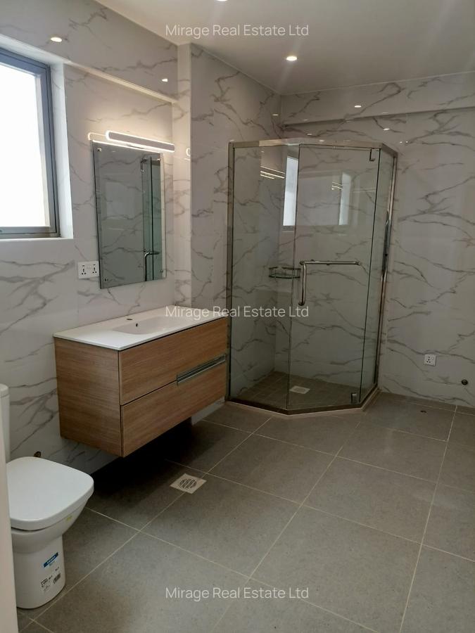 4 Bed Villa with En Suite in Kileleshwa - 11