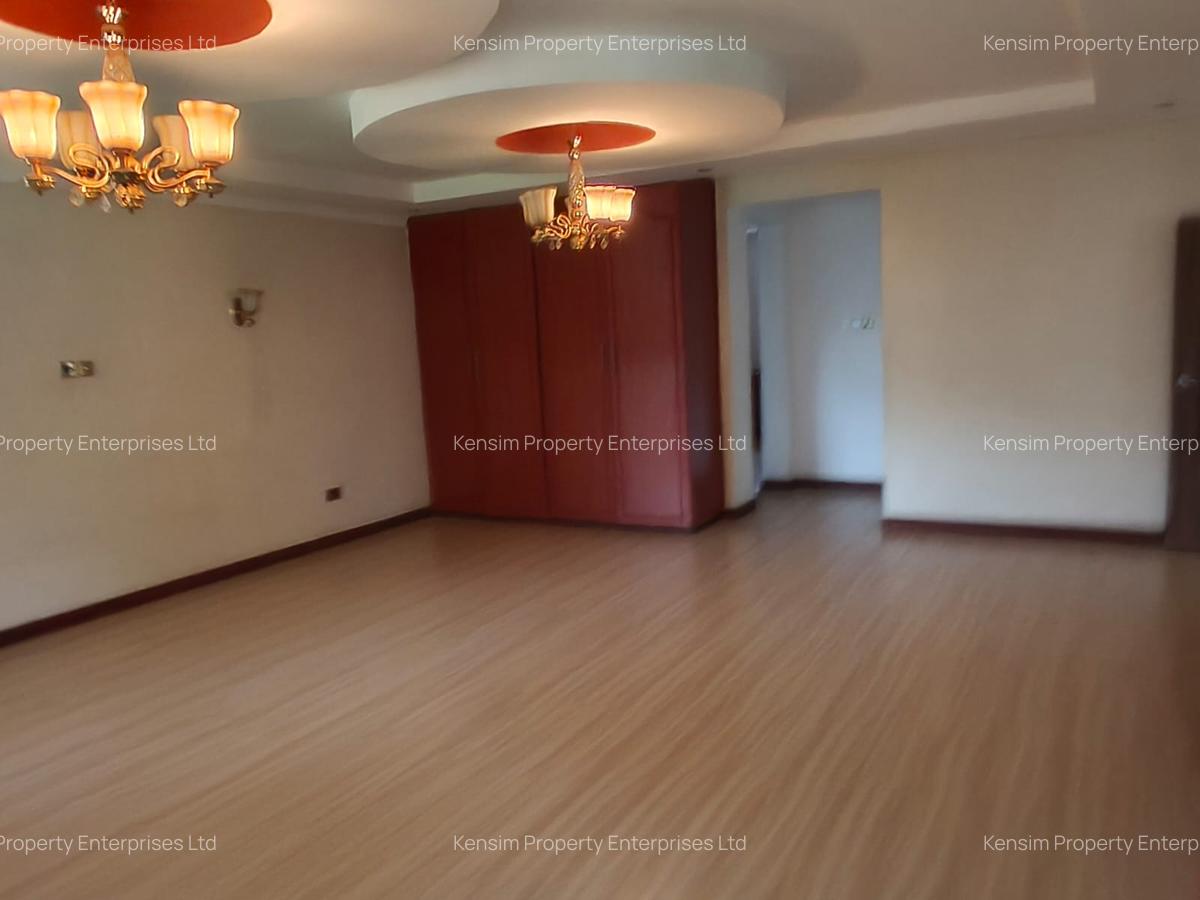 5 Bed Townhouse with En Suite in Runda - 17
