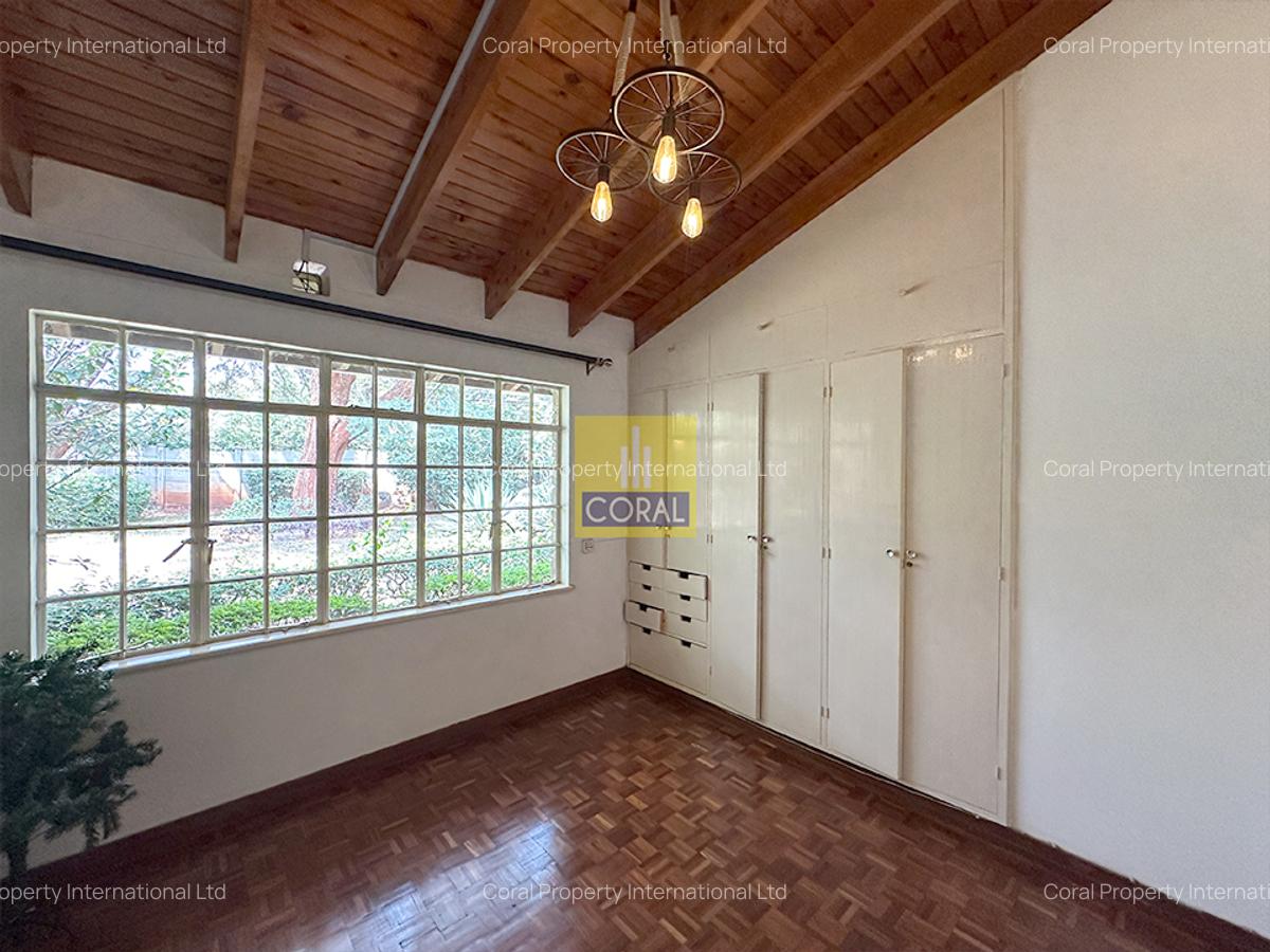 4 Bed House in Runda - 16