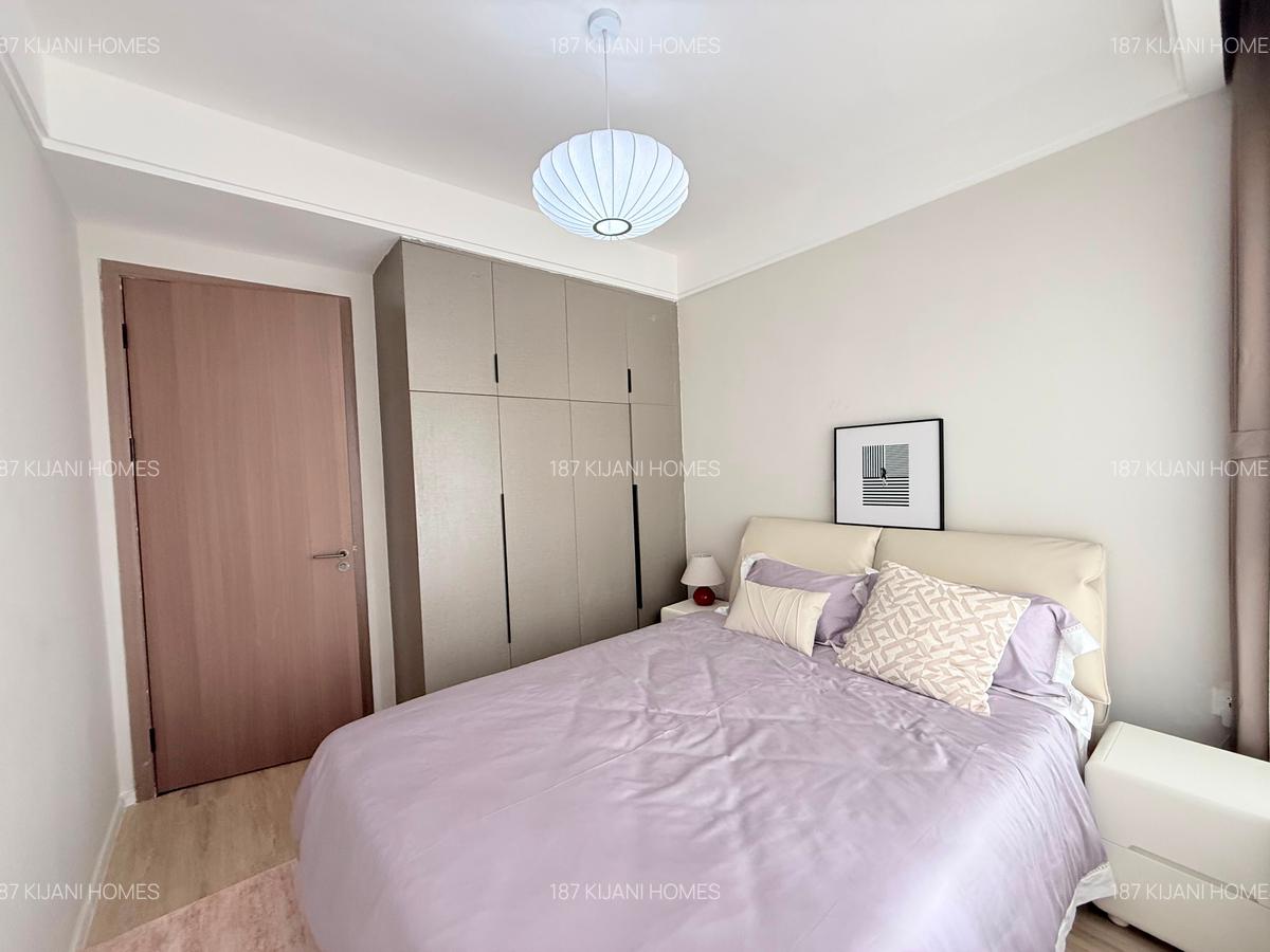 Serviced 2 Bed Apartment with En Suite at Windsor - 4