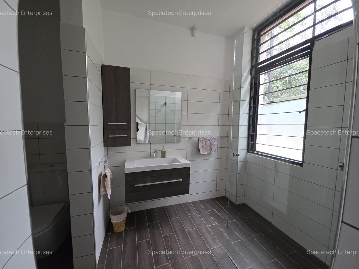 3 Bed House with En Suite in Muthaiga - 18