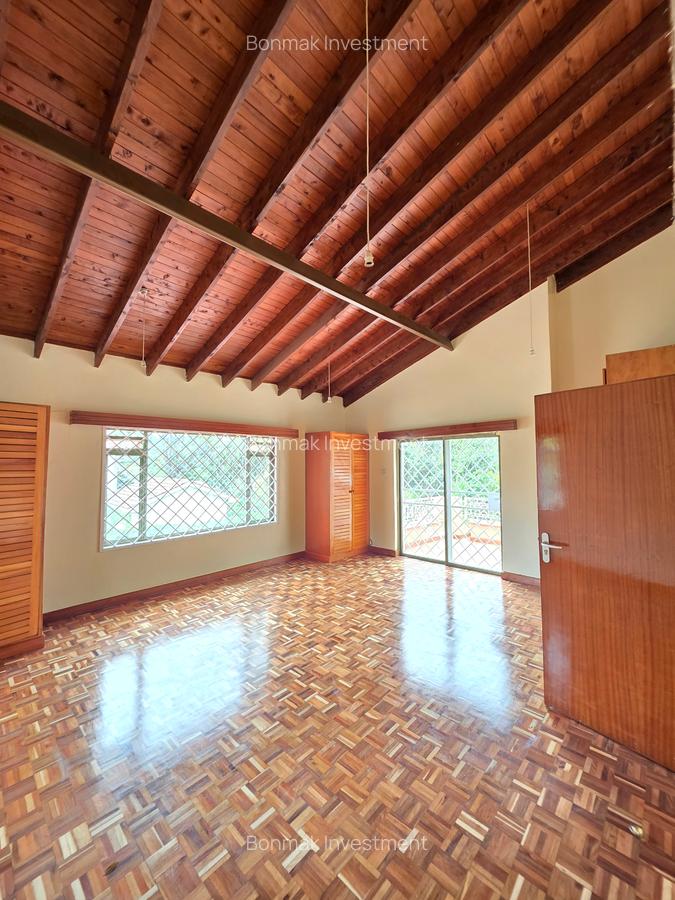 4 Bed Townhouse with En Suite at Lavington Green - 11