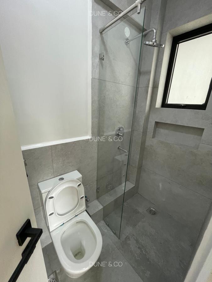 2 Bed Apartment with En Suite in Westlands Area - 18