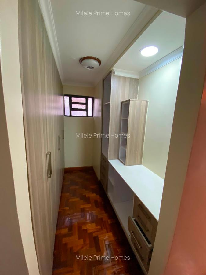 5 Bed Townhouse with En Suite at Muthaiga North - 11