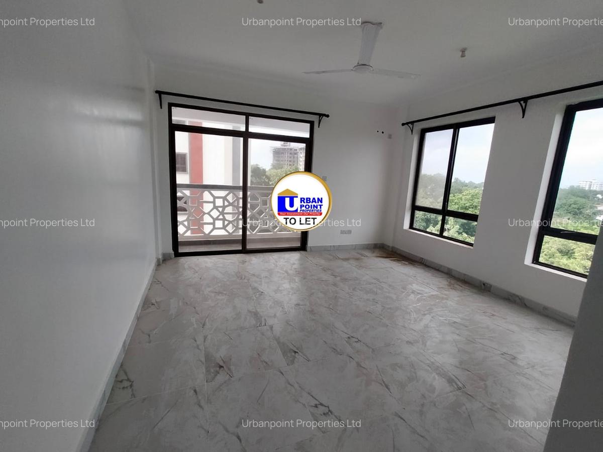 3 Bed Apartment with En Suite in Nyali Area - 16