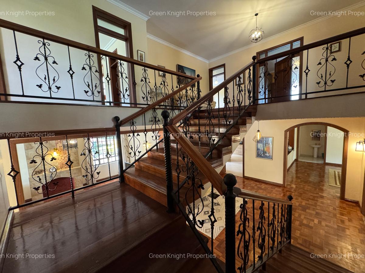 6 Bed House with En Suite in Runda - 6