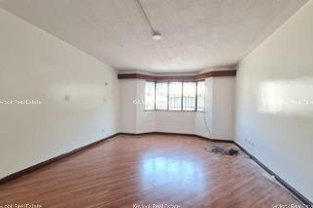 4 Bed Townhouse with En Suite at Gravelia Groove - 11