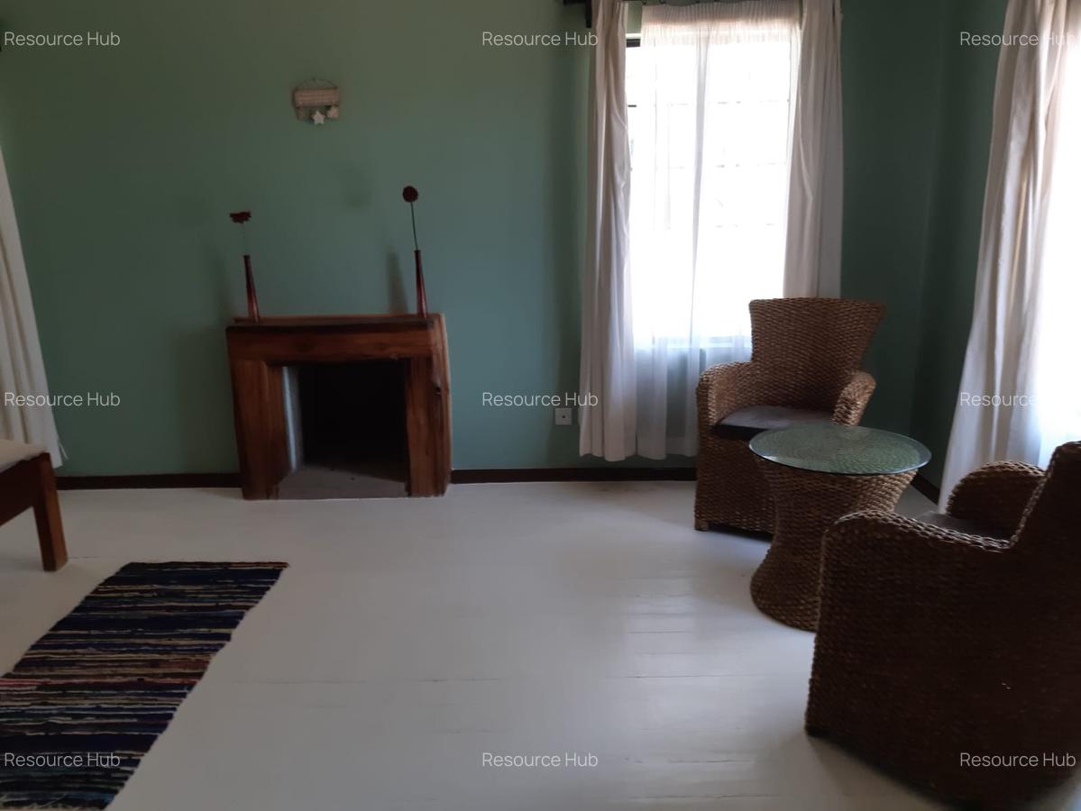 3 Bed Townhouse with En Suite at Karen - 13