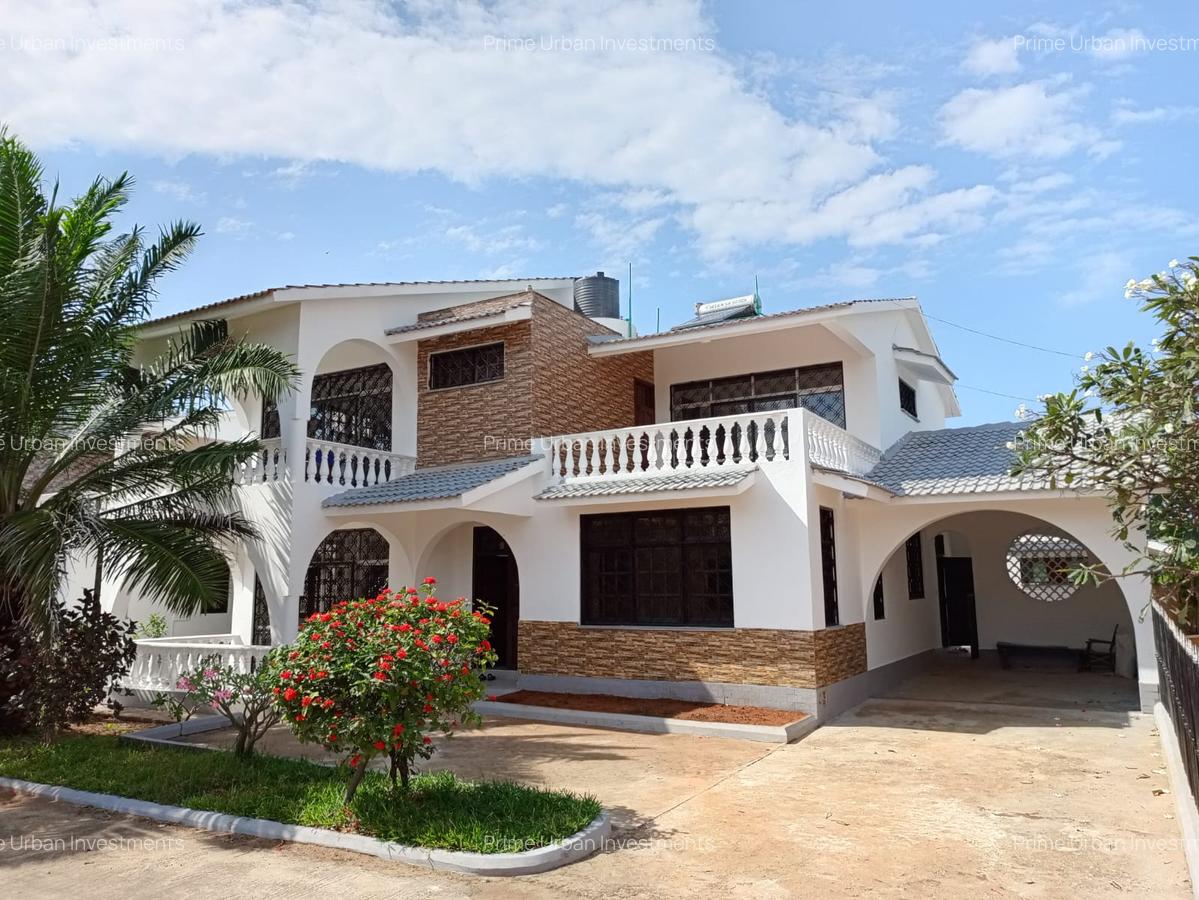4 Bed Townhouse with En Suite in Shanzu - 1